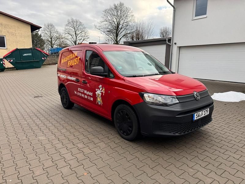 Gebraucht VW Caddy 102 PS (75 kW) 2021 Rot Van / Kleinbus