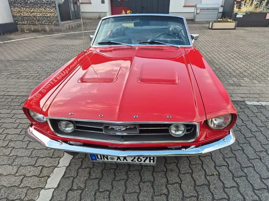 Gebraucht Ford V8 200 PS (147 kW) 1967 Rot Cabrio