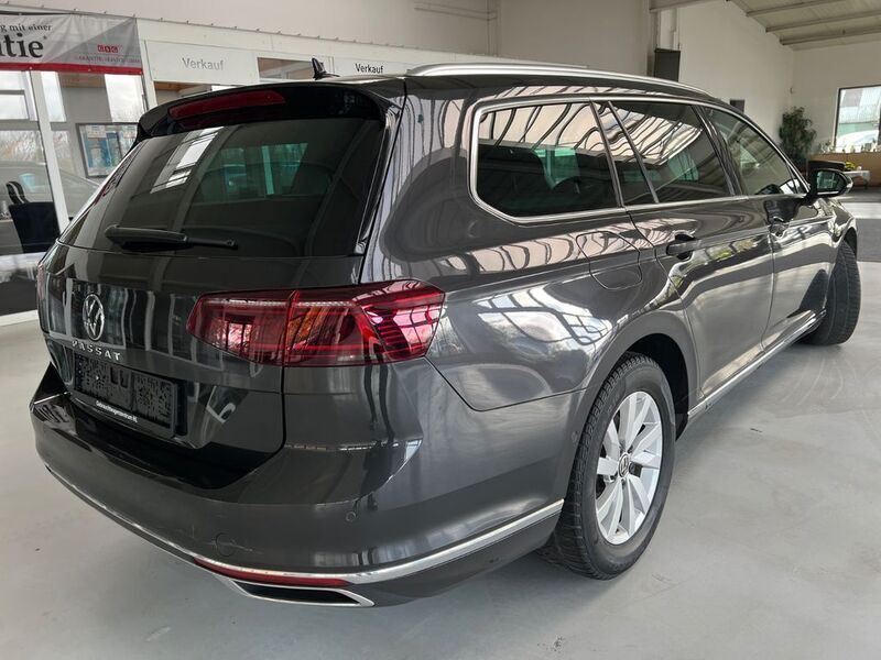 Usata VW Passat Elegance 150 CV (110 kW) 2020 Grigio Station wagon