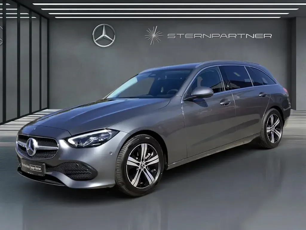 Gebraucht Mercedes C220 Avantgarde 197 PS (144 kW) 2025 Grau Limousine