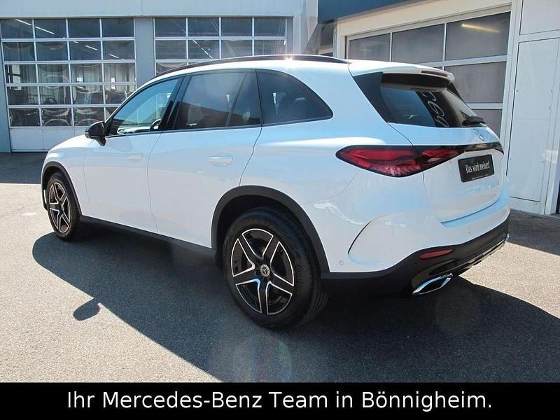 Gebraucht Mercedes GLC200 AMG line 204 PS (150 kW) 2025 Weiß SUV