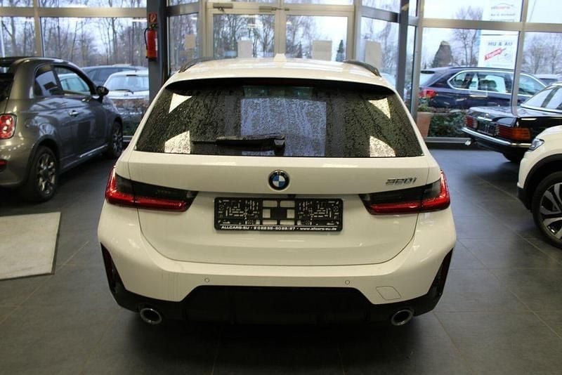 Gebraucht BMW 320 M Sport 184 PS (135 kW) 2023 Alpinweiß uni Kombi