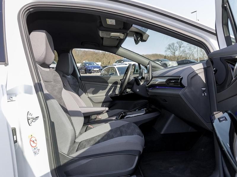 Gebraucht VW ID.4 Pro 125 kW (170 PS) 2025 Gletscherweiß metallic SUV