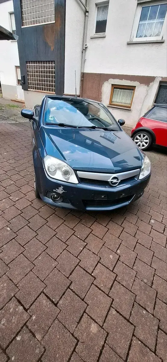 Gebraucht Opel Tigra 90 PS (66 kW) 2008 Blau Cabrio