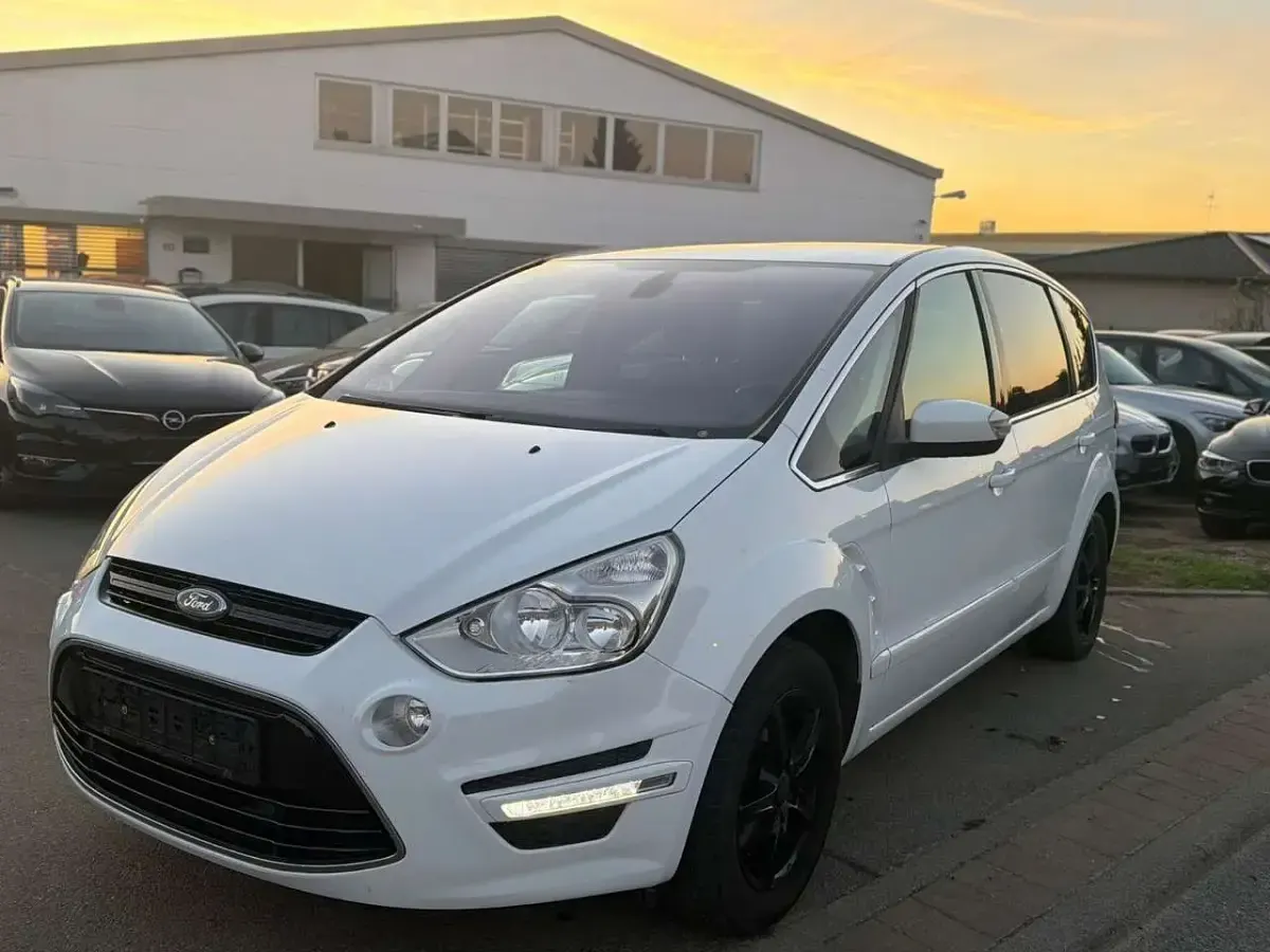 Second-hand Ford S-MAX Titanium 140 CP (102 kW) 2014 Alb Monovolum