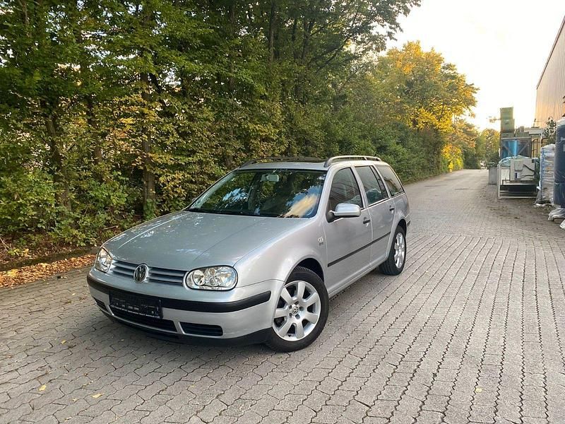 Silber Gebraucht 2002 VW Golf IV Kombi | 2.450 € (Fairer Preis) - Bild 1/4