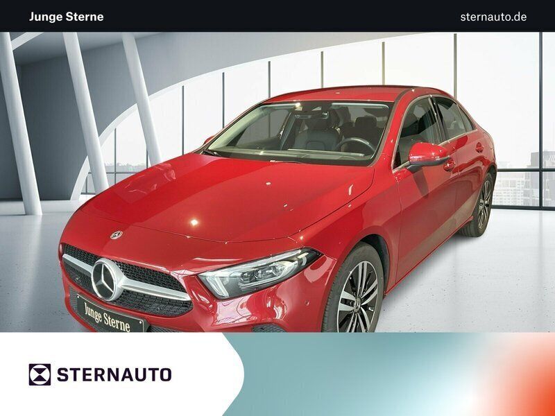Manufaktur patagonienrot Gebraucht 2022 Mercedes A180 Progressive Limousine | 29.998 € (Etwas zu teuer) - Bild 1/4
