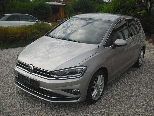 Grau Gebraucht 2019 VW Golf Sportsvan Highline Van / Kleinbus | 18.300 € (Fairer Preis) - Bild 1/4