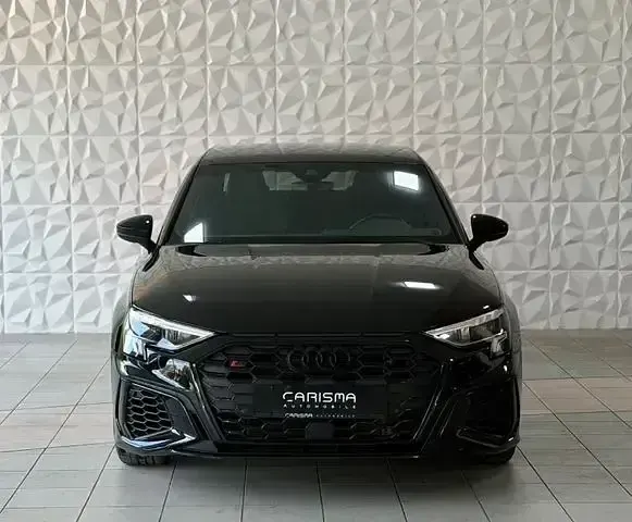 Gebraucht Audi S3 Ambiente 310 PS (228 kW) 2024 Schwarz Limousine