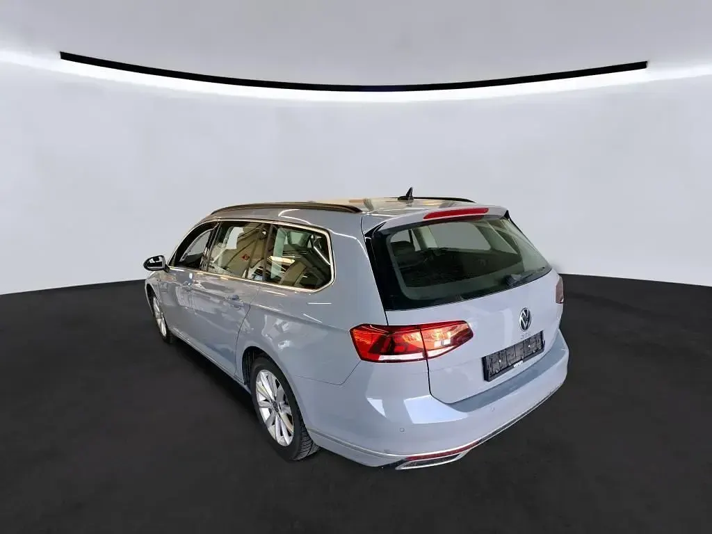 Gebraucht VW Passat GTE 218 PS (160 kW) 2022 Mondsteingrau Kombi