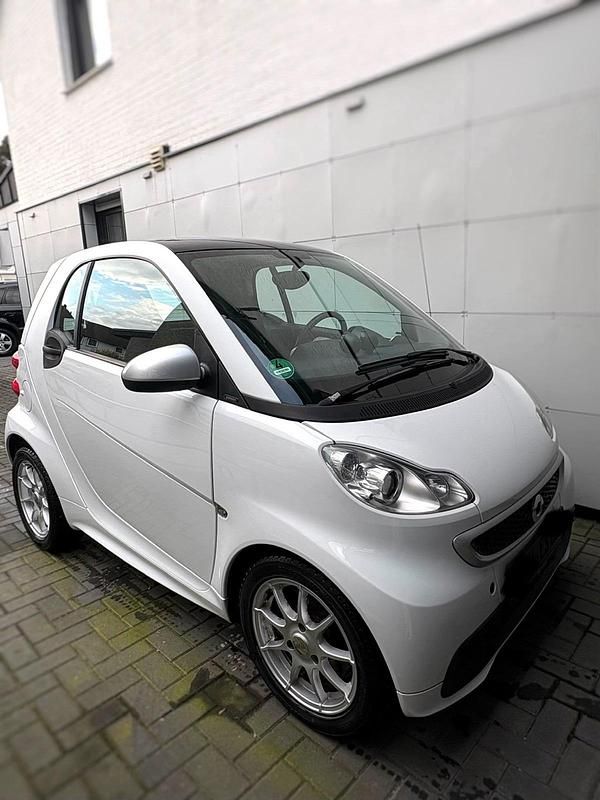 Gebraucht Smart ForTwo Coupé 71 PS (52 kW) 2014 Weiß Coupé