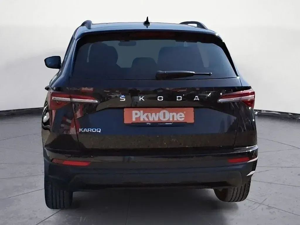 Gebraucht Skoda Karoq Tour 150 PS (110 kW) 2022 Schwarz SUV