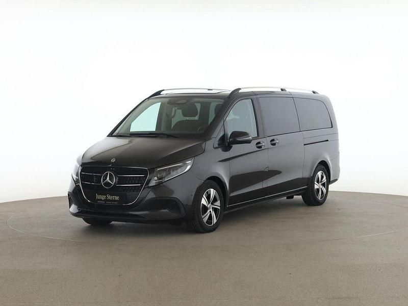 Gebraucht Mercedes V250 Style 190 PS (139 kW) 2024 Grau Van / Kleinbus