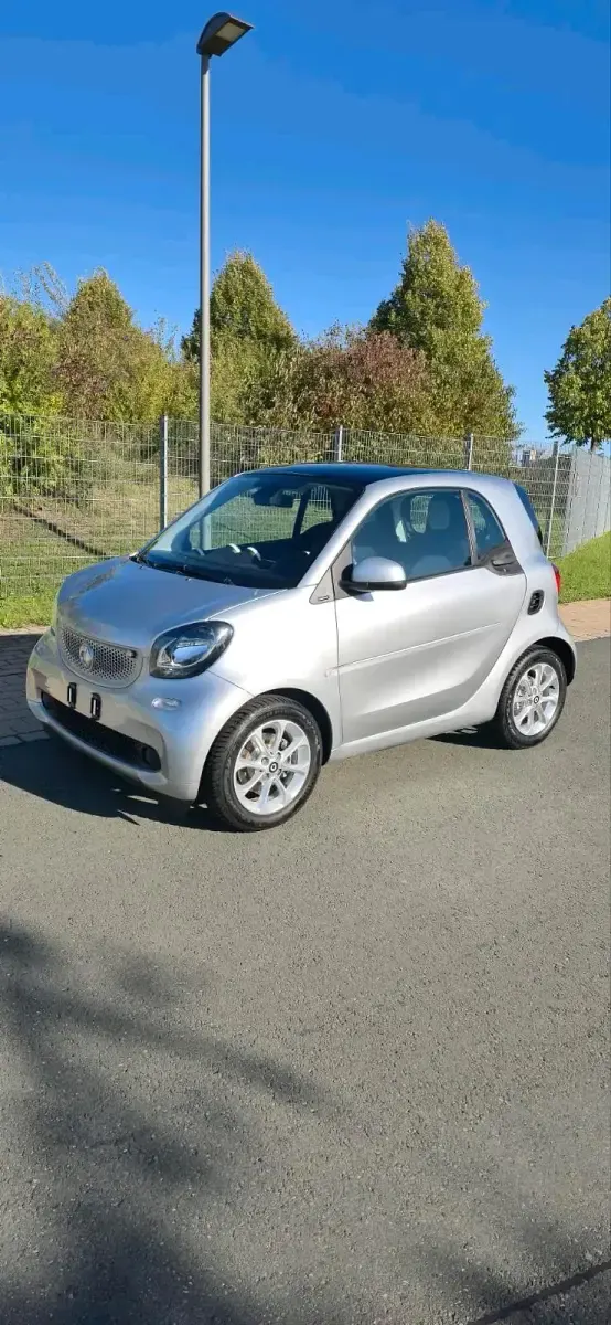 Gebraucht Smart ForTwo Coupé 71 PS (52 kW) 2015 Silber Coupé