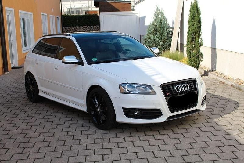 Gebraucht Audi S3 Ambiente 265 PS (194 kW) 2011 Weiß Limousine