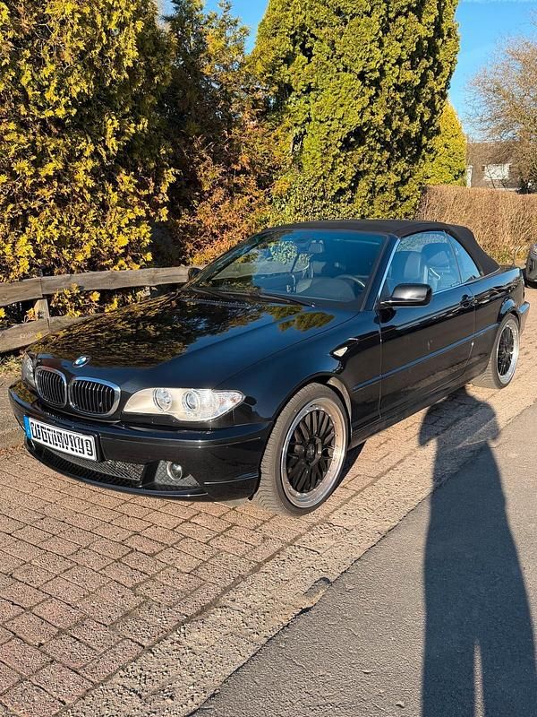 Gebraucht BMW 320 Cabriolet Exclusive 150 PS (110 kW) 2005 Schwarz Cabrio