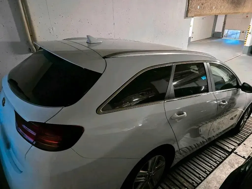 Gebraucht Kia Ceed 140 PS (102 kW) 2019 Weiß Kleinwagen