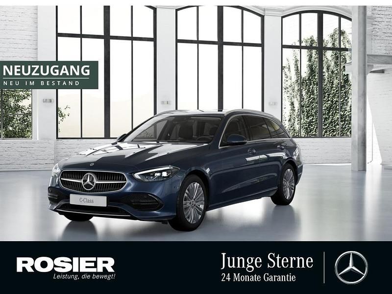 Blau / sodalithblau Gebraucht 2024 Mercedes C220 Advanced Kombi | 40.835 € (Fairer Preis) - Bild 1/4