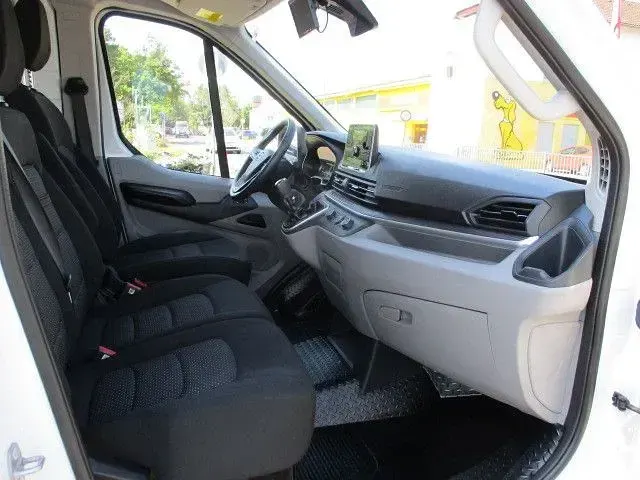 Gebraucht Maxus V90 148 PS (108 kW) 2024 Weiß Van