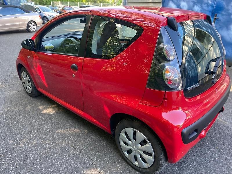 Gebraucht Citroën C1 70 PS (51 kW) 2006 Rot Kleinwagen