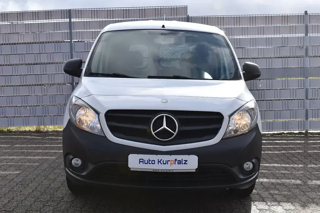 Gebraucht Mercedes Citan 111 110 PS (80 kW) 2017 Weiß Van / Kleinbus