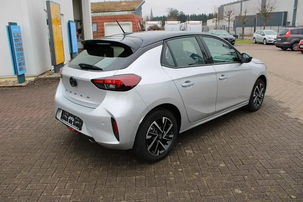 Gebraucht Opel Corsa 101 PS (74 kW) 2025 Silber Kleinwagen