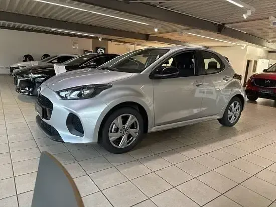 Ny Mazda 2 Exclusive-Line 116 HK (85 kW) 2025 Sølv Hatchback