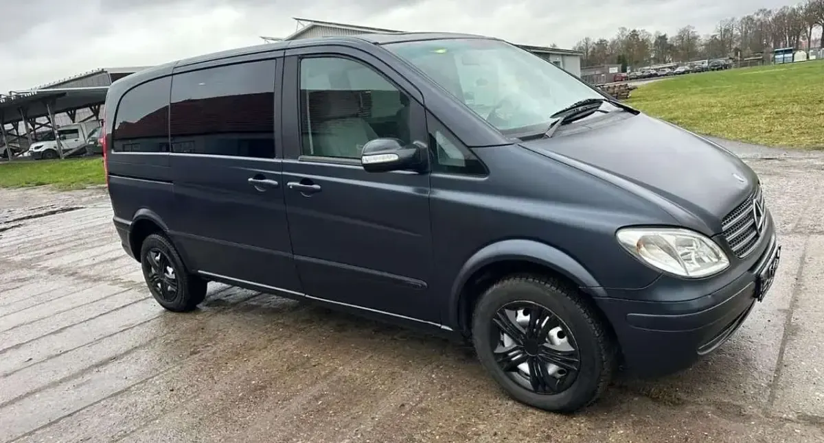 Gebraucht Mercedes Viano 150 PS (110 kW) 2005 Carbonschwarz metallic Van / Kleinbus