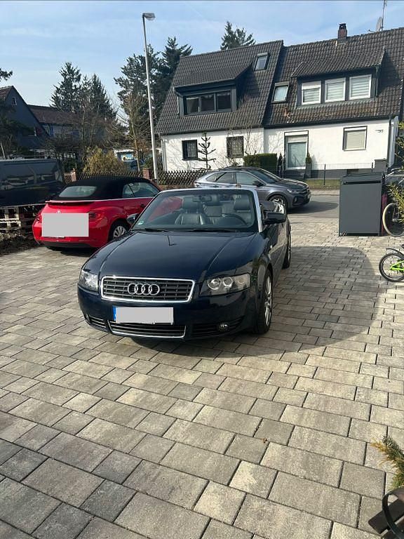 Gebraucht Audi A4 Cabriolet Basis 163 PS (119 kW) 2003 Blau Cabrio