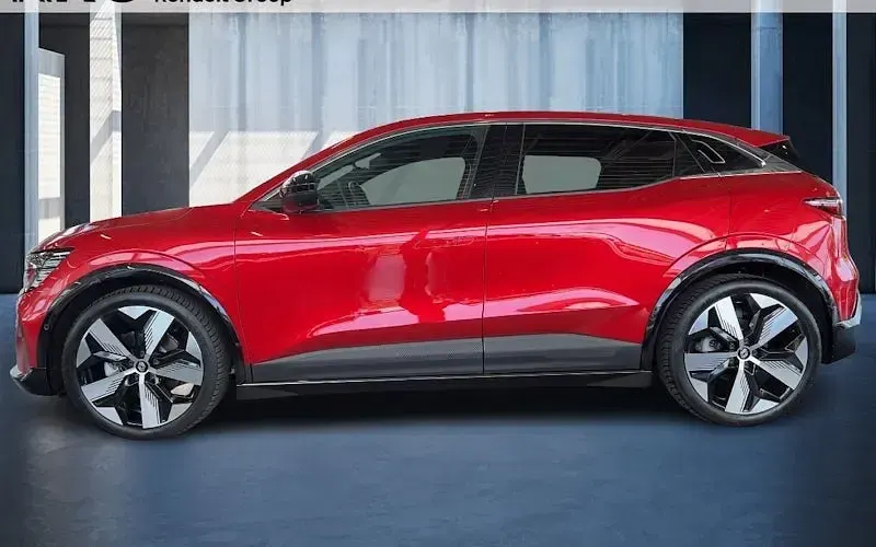 Second-hand Renault Megane E-Tech Techno 160 kW (218 CP) 2023 Roșu Berlinǎ