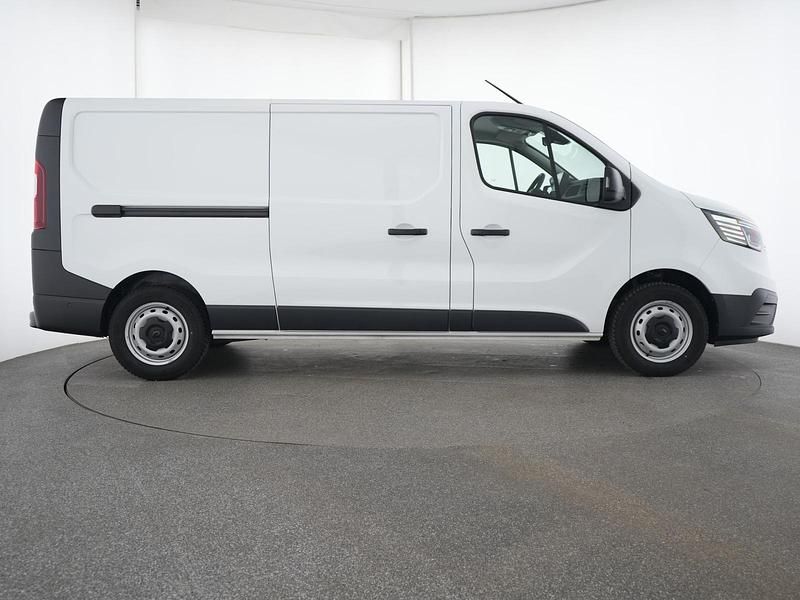 Gebraucht Renault Trafic Komfort 150 PS (110 kW) 2023 Weiß Van / Kleinbus