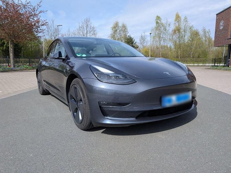 Gebraucht Tesla Model 3 Long Range AWD 366 kW (498 PS) 2023 Silber Limousine