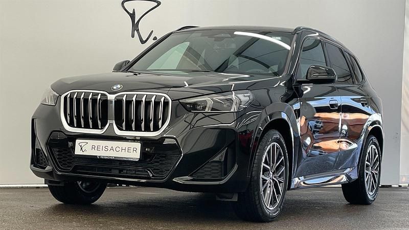 Saphirschwarz metallic Neu 2026 BMW X1 Efficient Dynamics SUV | 44.999 € (Fairer Preis) - Bild 1/4