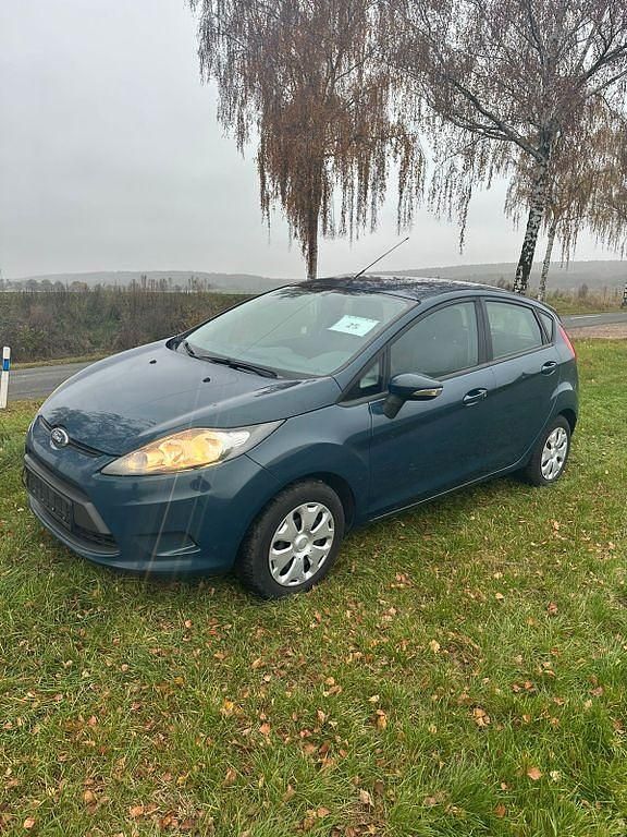 Grün Gebraucht 2010 Ford Fiesta Trend Kleinwagen | 3.500 € (Fairer Preis) - Bild 1/4