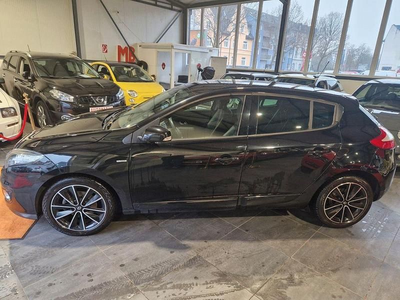 Gebraucht Renault Mégane 131 PS (96 kW) 2013 Schwarz Limousine