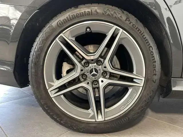 Gebraucht Mercedes E220 AMG line 220 PS (161 kW) 2022 Graphitgrau Kombi
