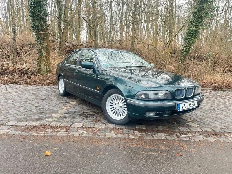 Grün Gebraucht 1996 BMW 523 Limousine | 2.399 € (Guter Preis) - Bild 1/4