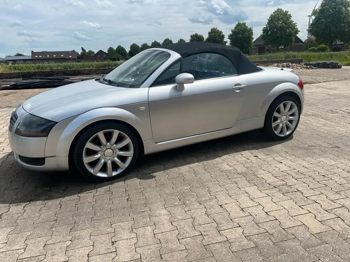 Gebraucht Audi TT 179 PS (131 kW) 2002 Silber Coupé