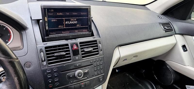 Gebraucht Mercedes C200 136 PS (100 kW) 2008 Blau Kombi