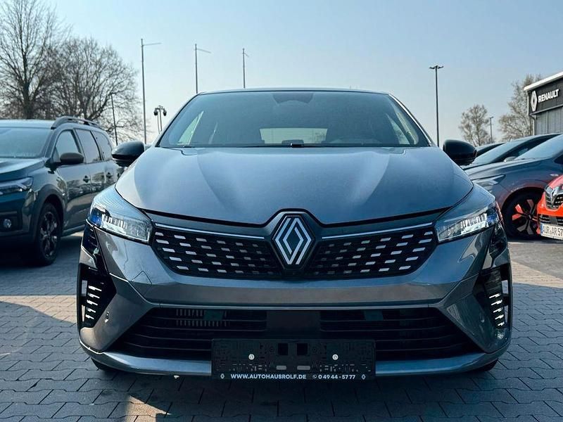 Gebraucht Renault Clio V Techno 90 PS (66 kW) 2025 Grau Limousine