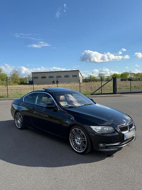 Używany BMW 325 M Performance 218 KM (160 kW) 2010 Czarny Coupe