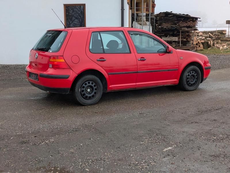 Gebraucht VW Golf IV 75 PS (55 kW) 1998 Rot Kleinwagen
