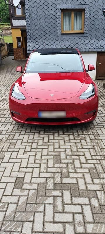Gebraucht Tesla Model Y 274 kW (373 PS) 2022 Rot SUV