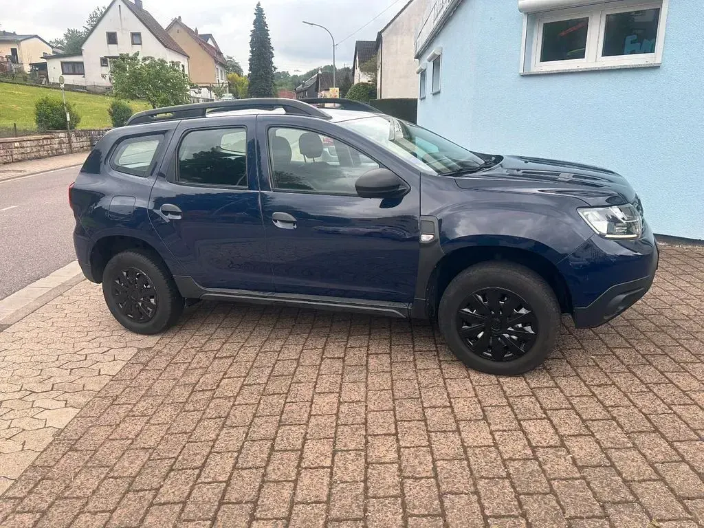 Second-hand Dacia Duster 114 CP (83 kW) 2019 Albastru SUV