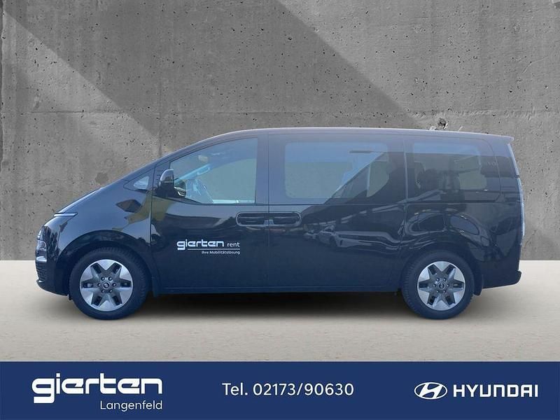 Gebraucht Hyundai Staria Trend 224 PS (164 kW) 2024 Schwarz Van / Kleinbus
