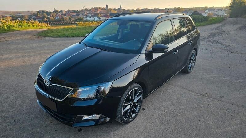 Schwarz Gebraucht 2016 Skoda Fabia Style Kombi | 9.900 € (Fairer Preis) - Bild 1/4