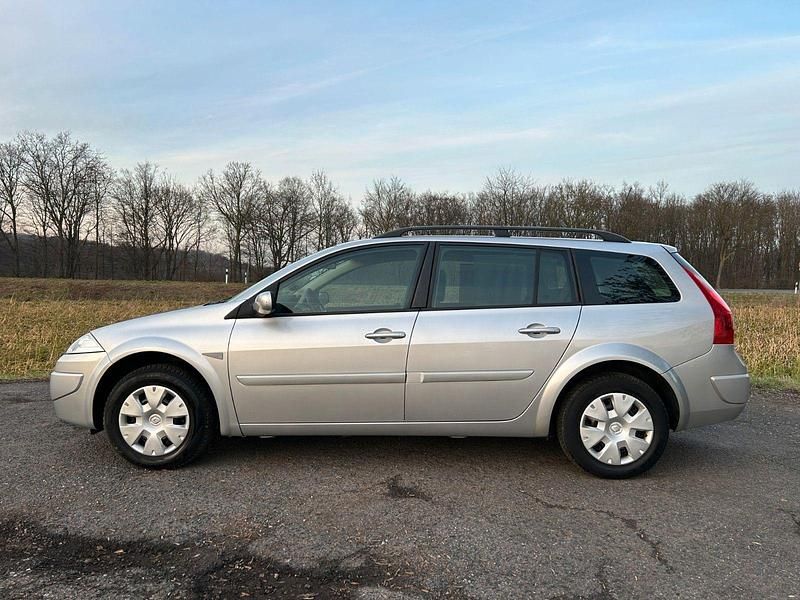 Gebraucht Renault Mégane GrandTour Avantage 111 PS (81 kW) 2007 Platingrau (metallic) Kombi