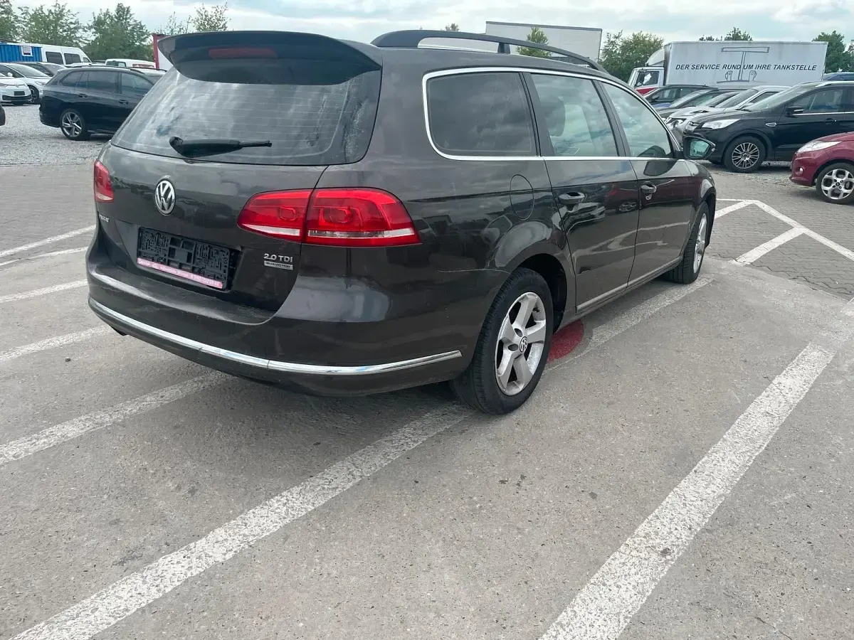 Gebraucht VW Passat 140 PS (102 kW) 2014 Braun Kombi