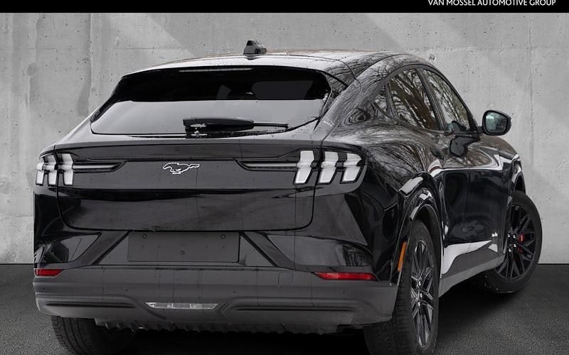 Neu Ford Mustang Mach-E Extended Range 202 kW (276 PS) 2026 Schwarz SUV