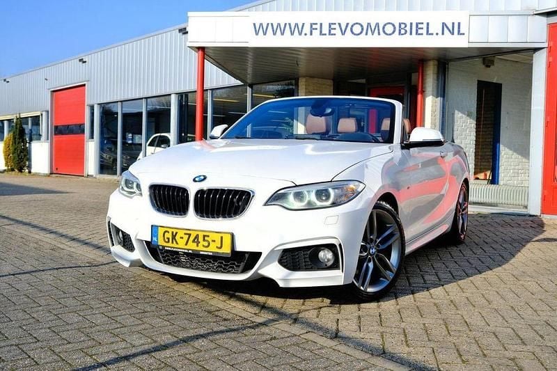 Gebraucht BMW 220 M Sport 184 PS (135 kW) 2015 Weiß Cabrio
